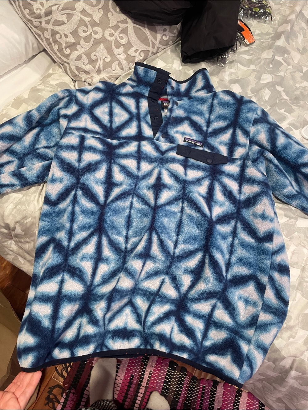 Patagonia Men's Blue & White Geometric Synchilla Pullover